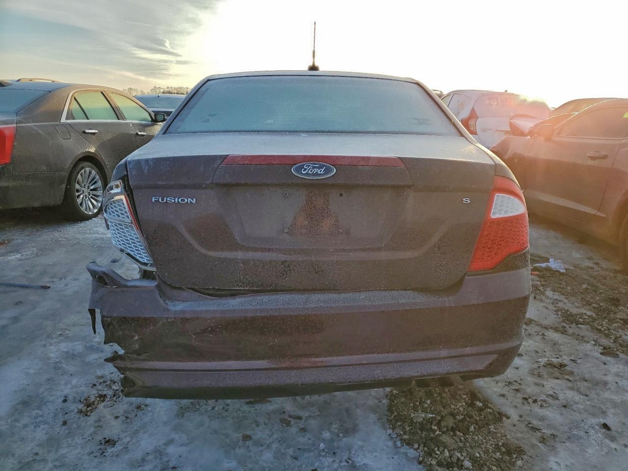 2011 FORD FUSION S photo 6