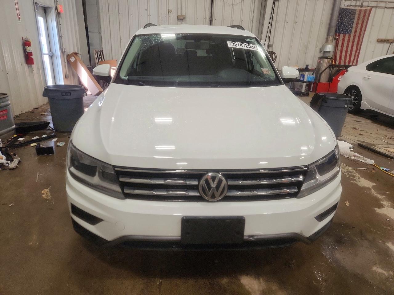2021 VOLKSWAGEN TIGUAN SE photo 5