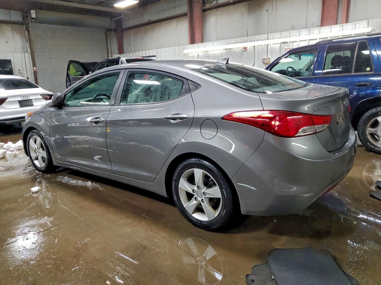 2013 HYUNDAI ELANTRA GLS photo 2