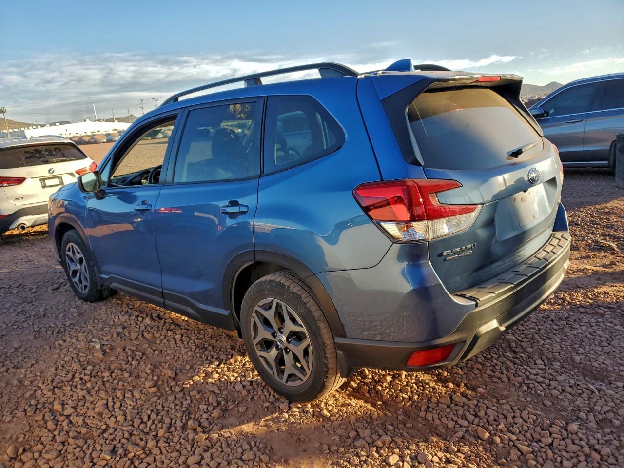 2020 SUBARU FORESTER PREMIUM photo 2