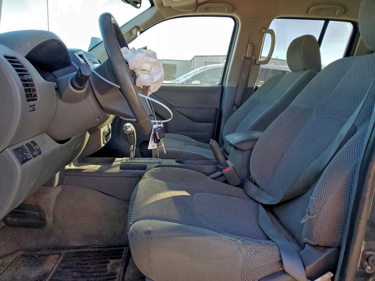 2017 NISSAN FRONTIER S photo 7