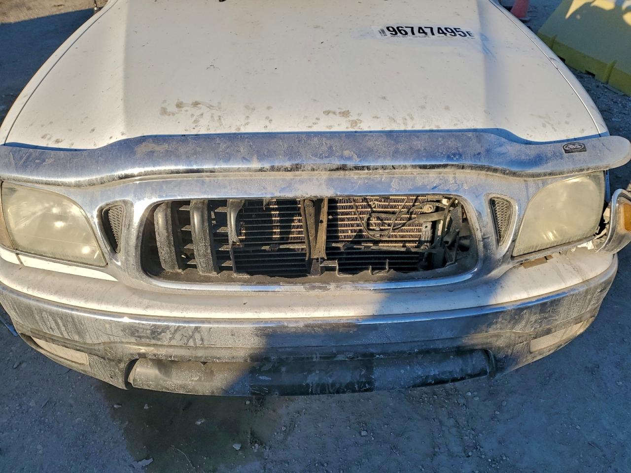 2003 TOYOTA TACOMA XTRACAB photo 11