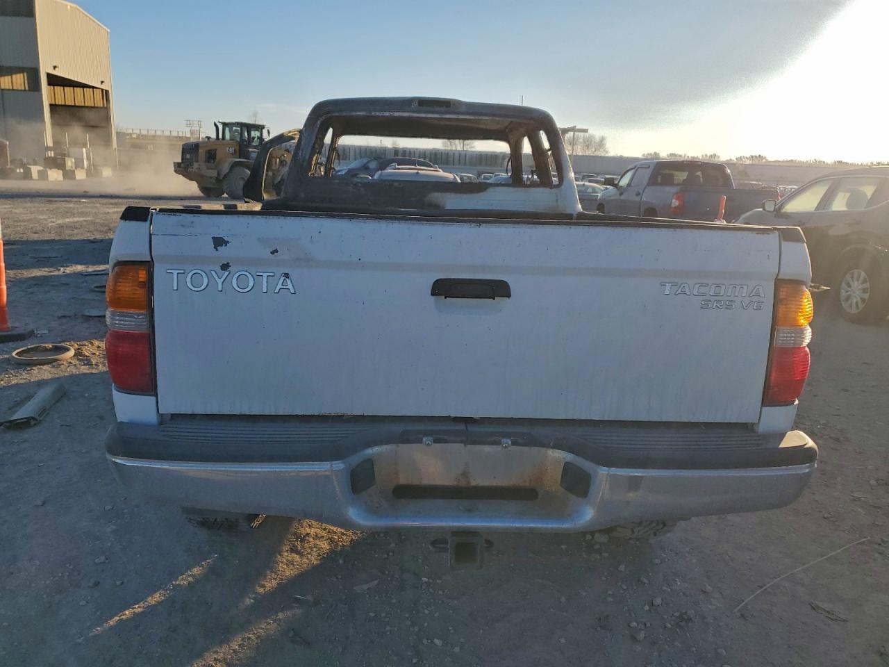 2003 TOYOTA TACOMA XTRACAB photo 6