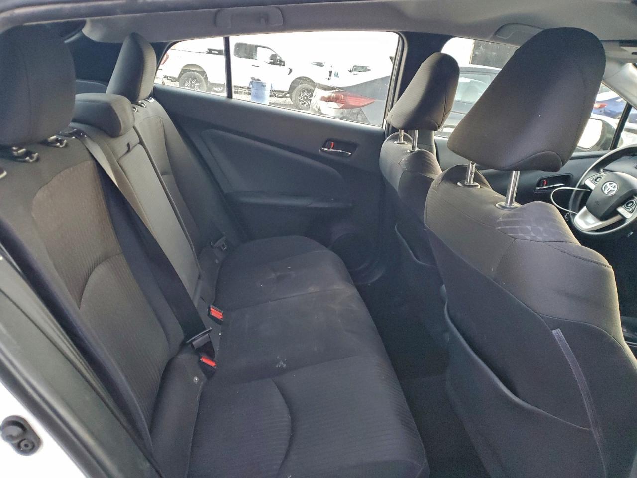 2017 TOYOTA PRIUS photo 10