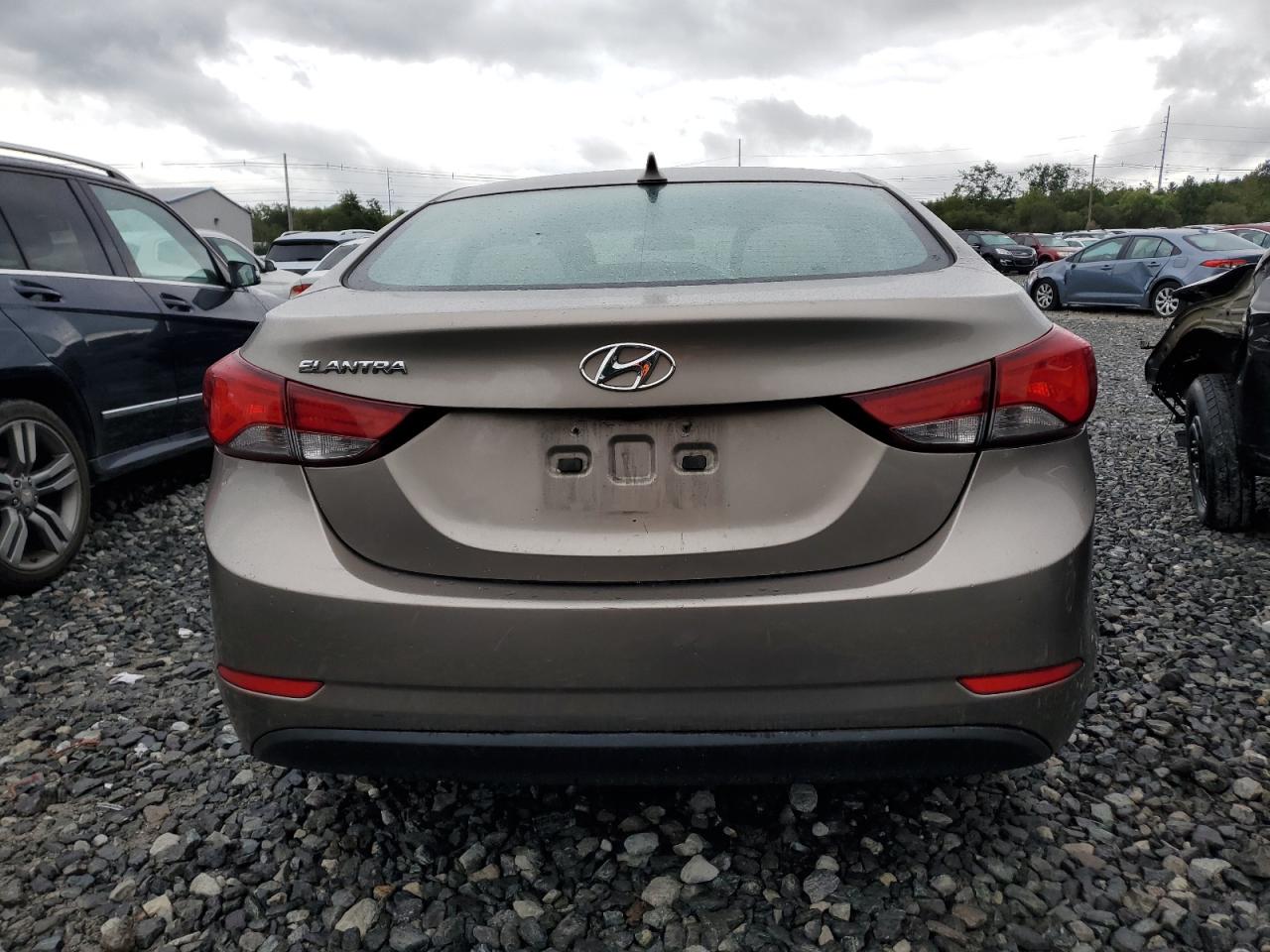 2014 HYUNDAI ELANTRA SE photo 6