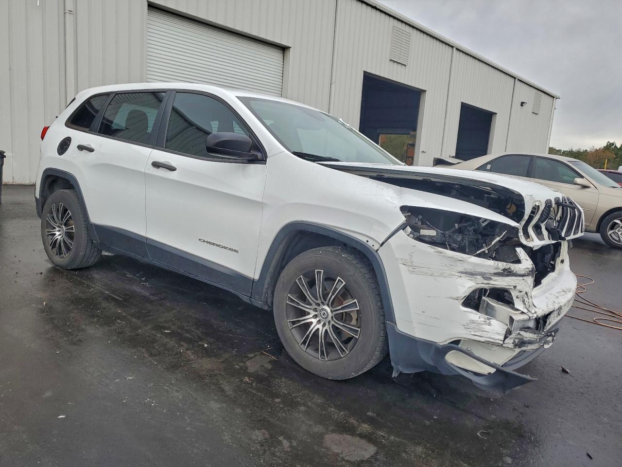 2014 JEEP CHEROKEE SPORT photo 4