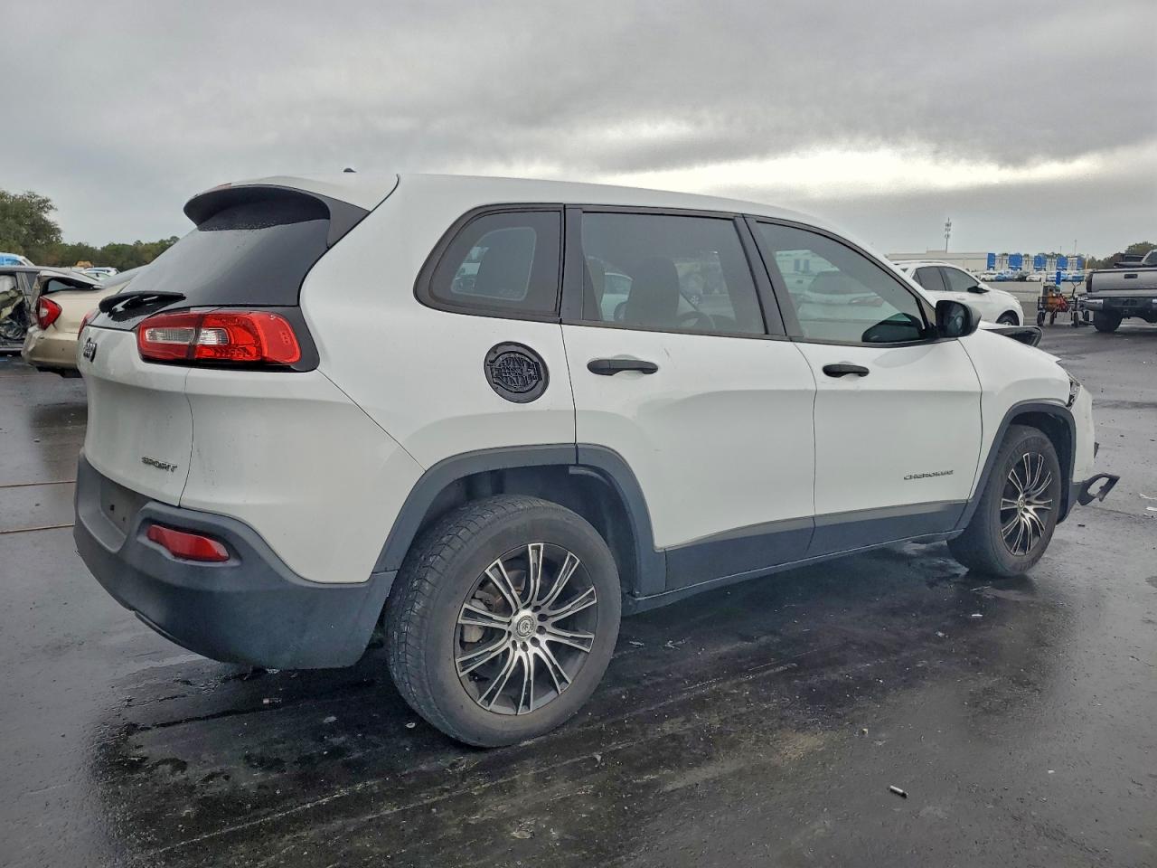 2014 JEEP CHEROKEE SPORT photo 3