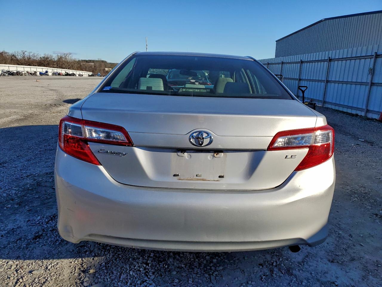 2013 TOYOTA CAMRY L photo 11