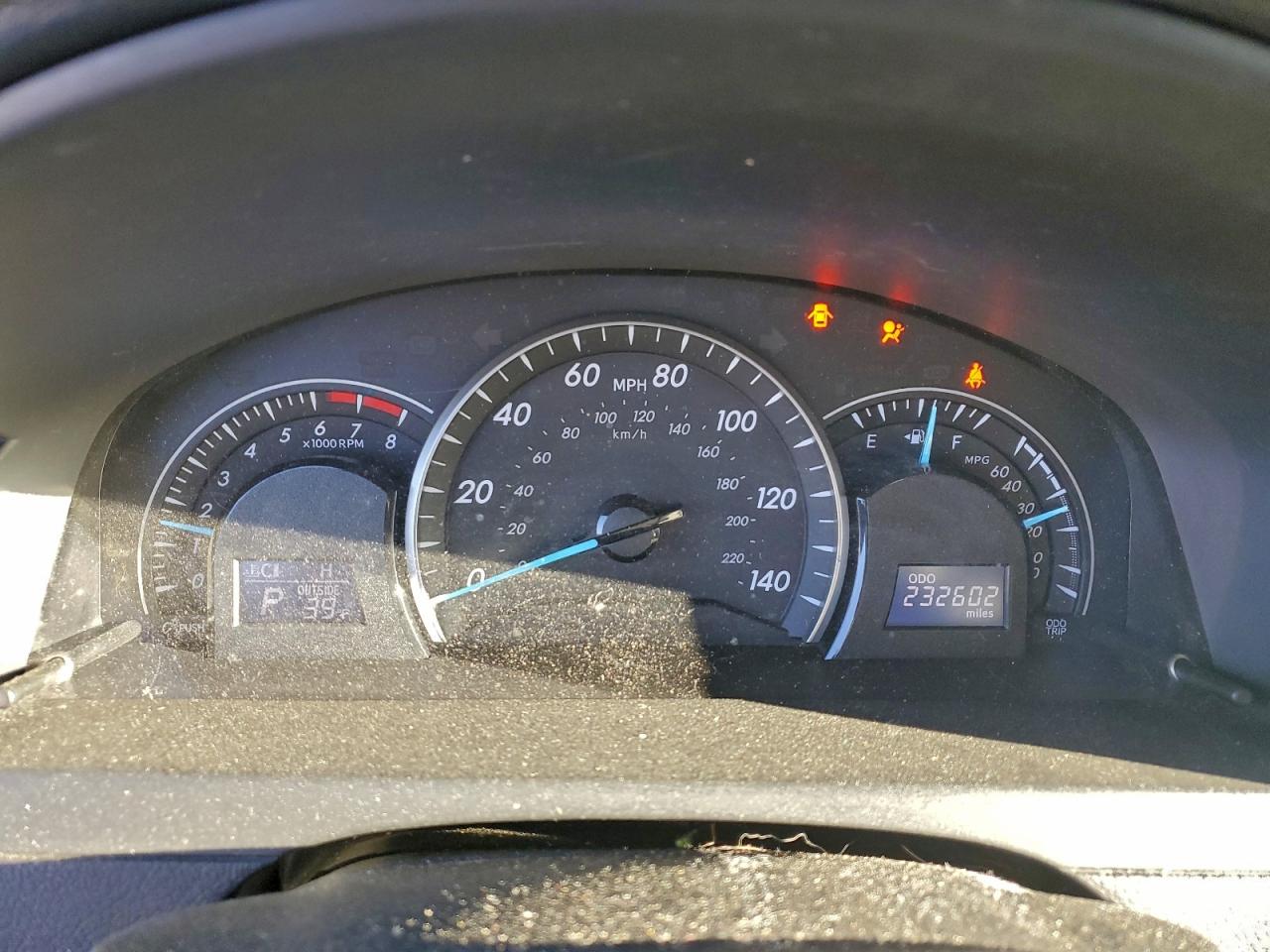 2013 TOYOTA CAMRY L photo 17