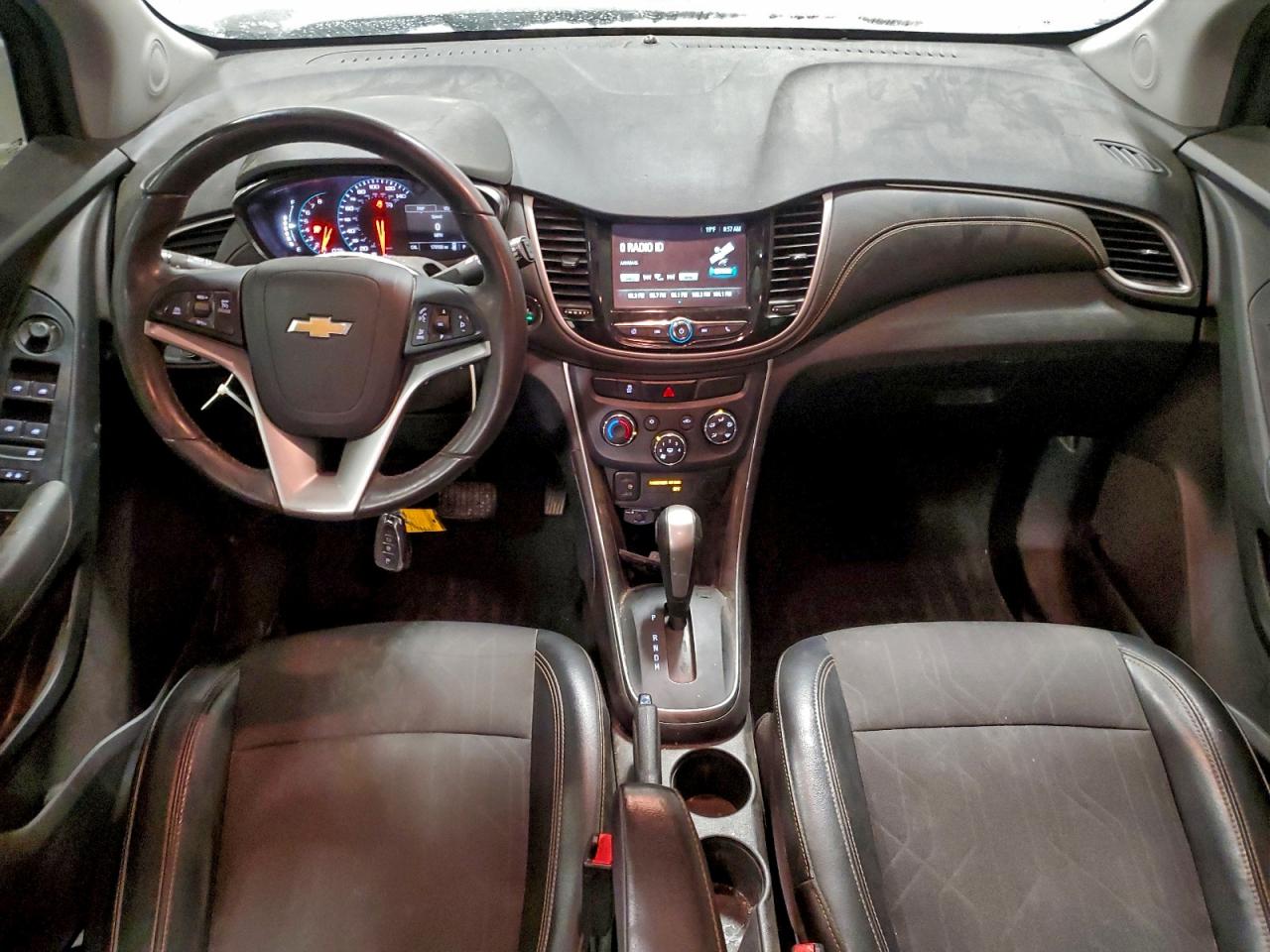 2017 CHEVROLET TRAX 1LT photo 8