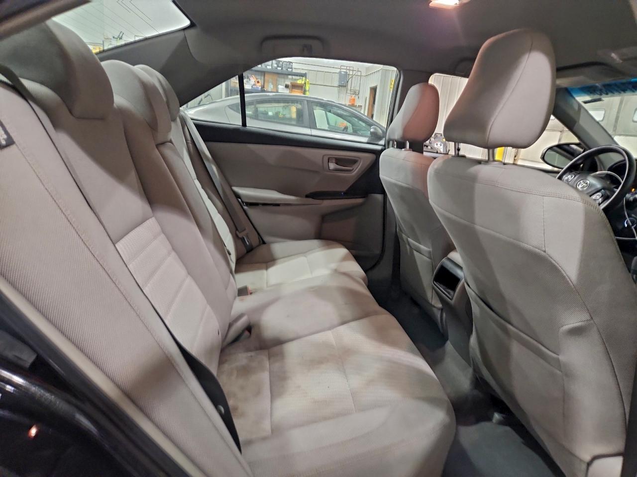 2015 TOYOTA CAMRY LE photo 10