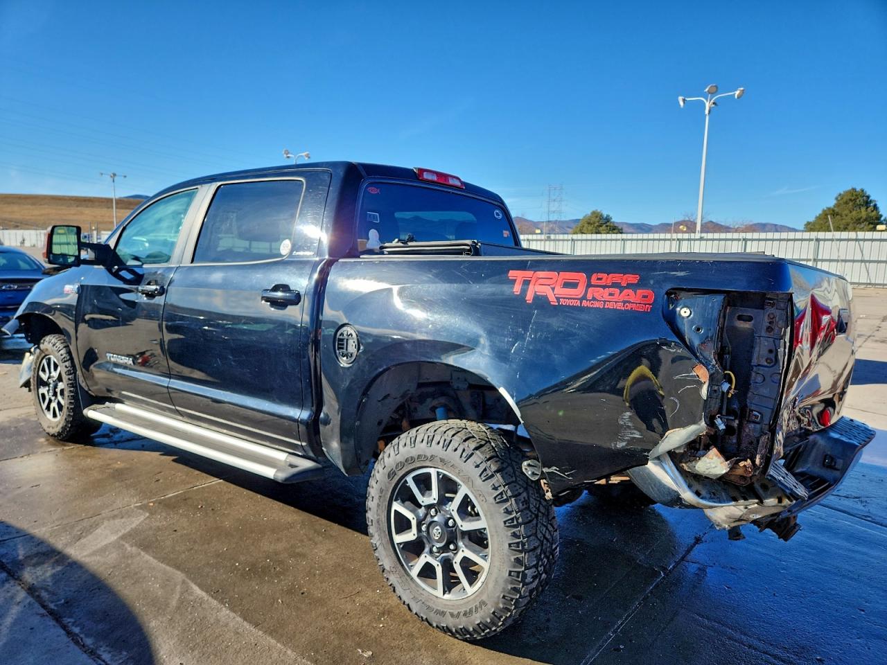 2008 TOYOTA TUNDRA CREWMAX photo 2