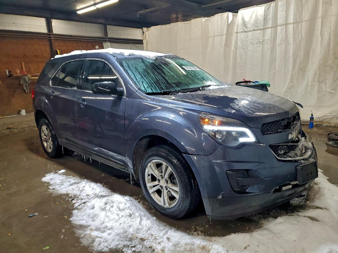 2013 CHEVROLET EQUINOX LS photo 4
