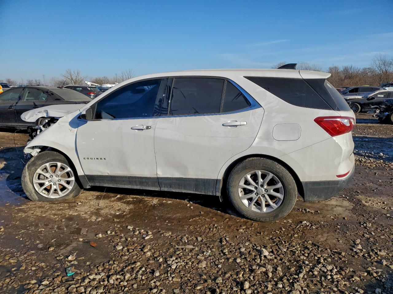 2020 CHEVROLET EQUINOX LT photo 2