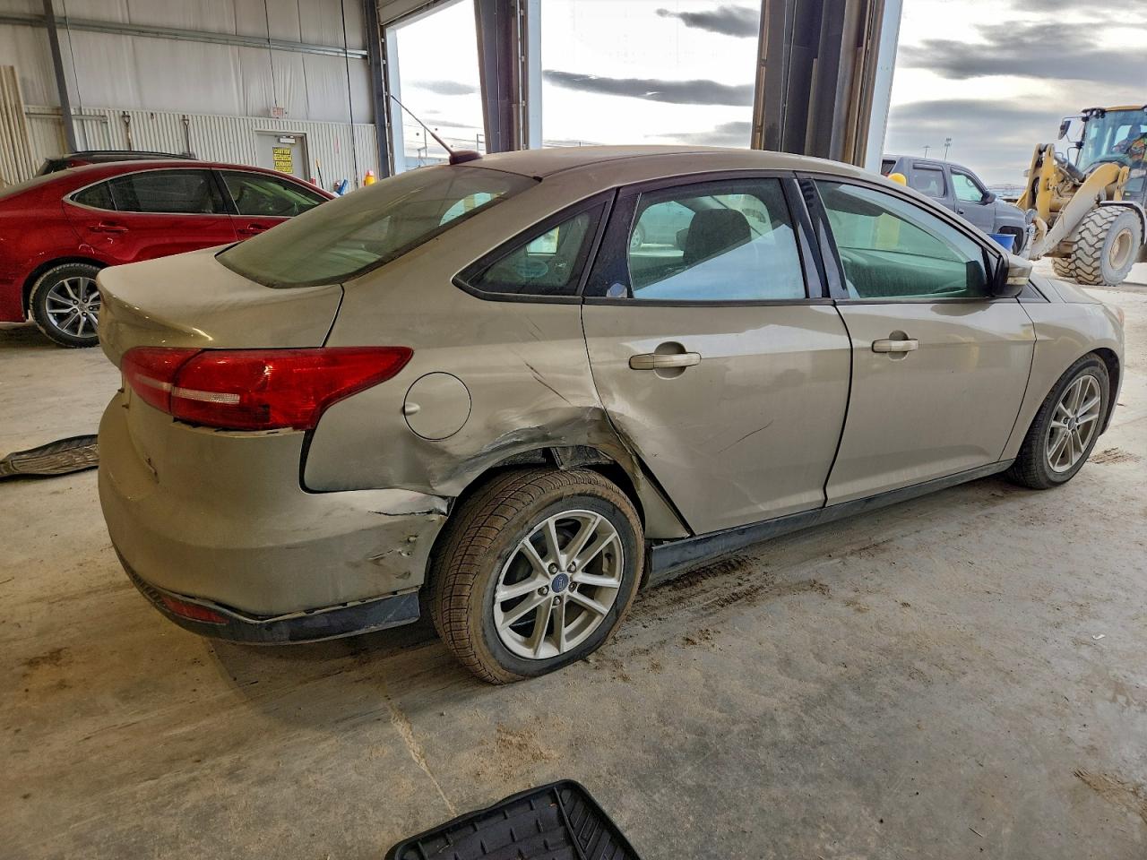 2015 FORD FOCUS SE photo 3