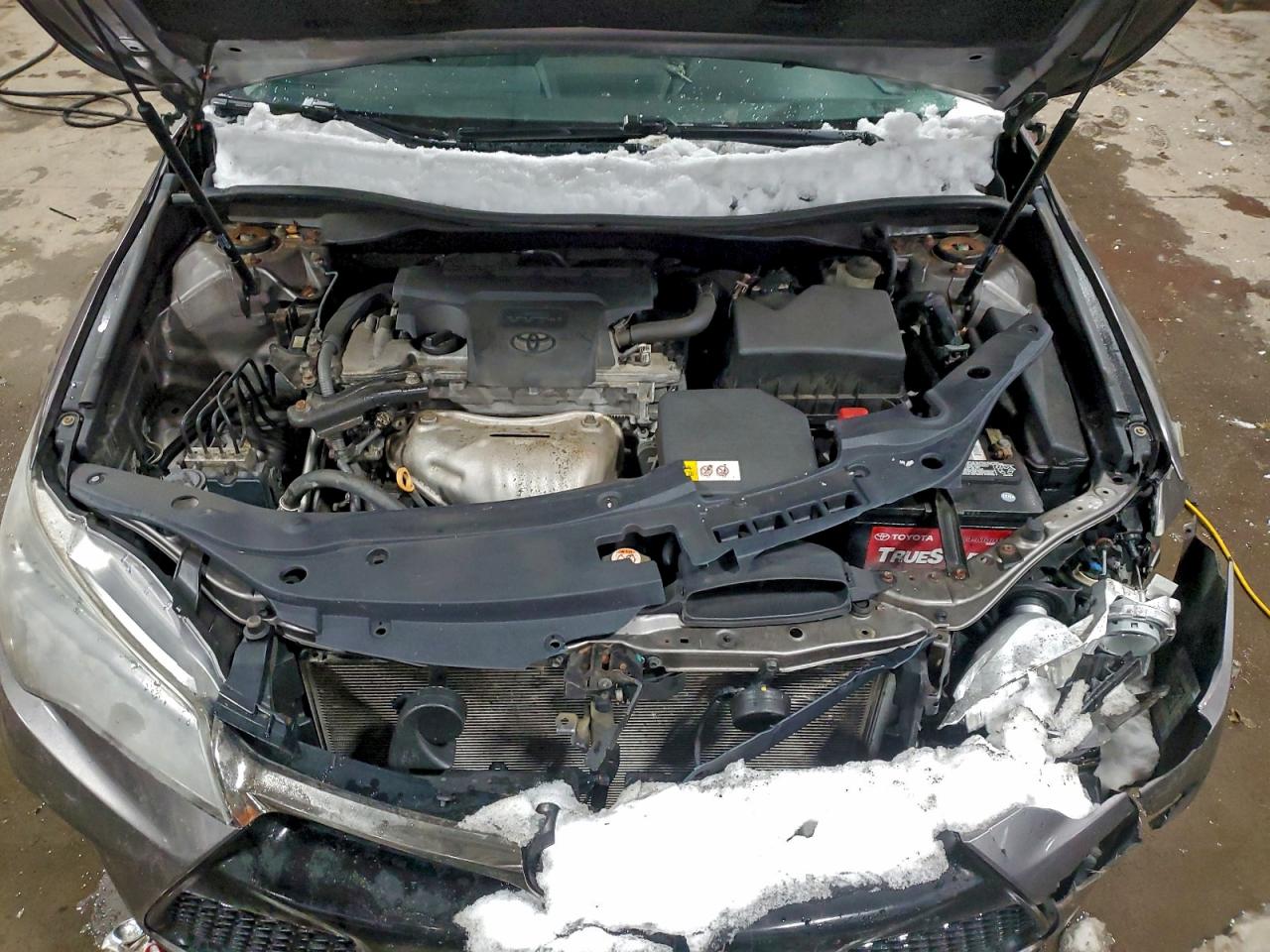 2017 TOYOTA CAMRY LE photo 11