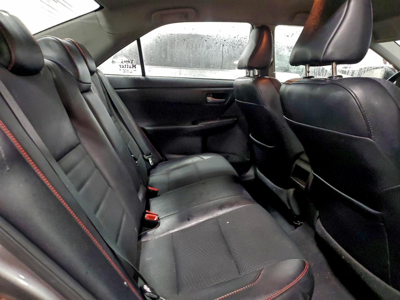 2017 TOYOTA CAMRY LE photo 10