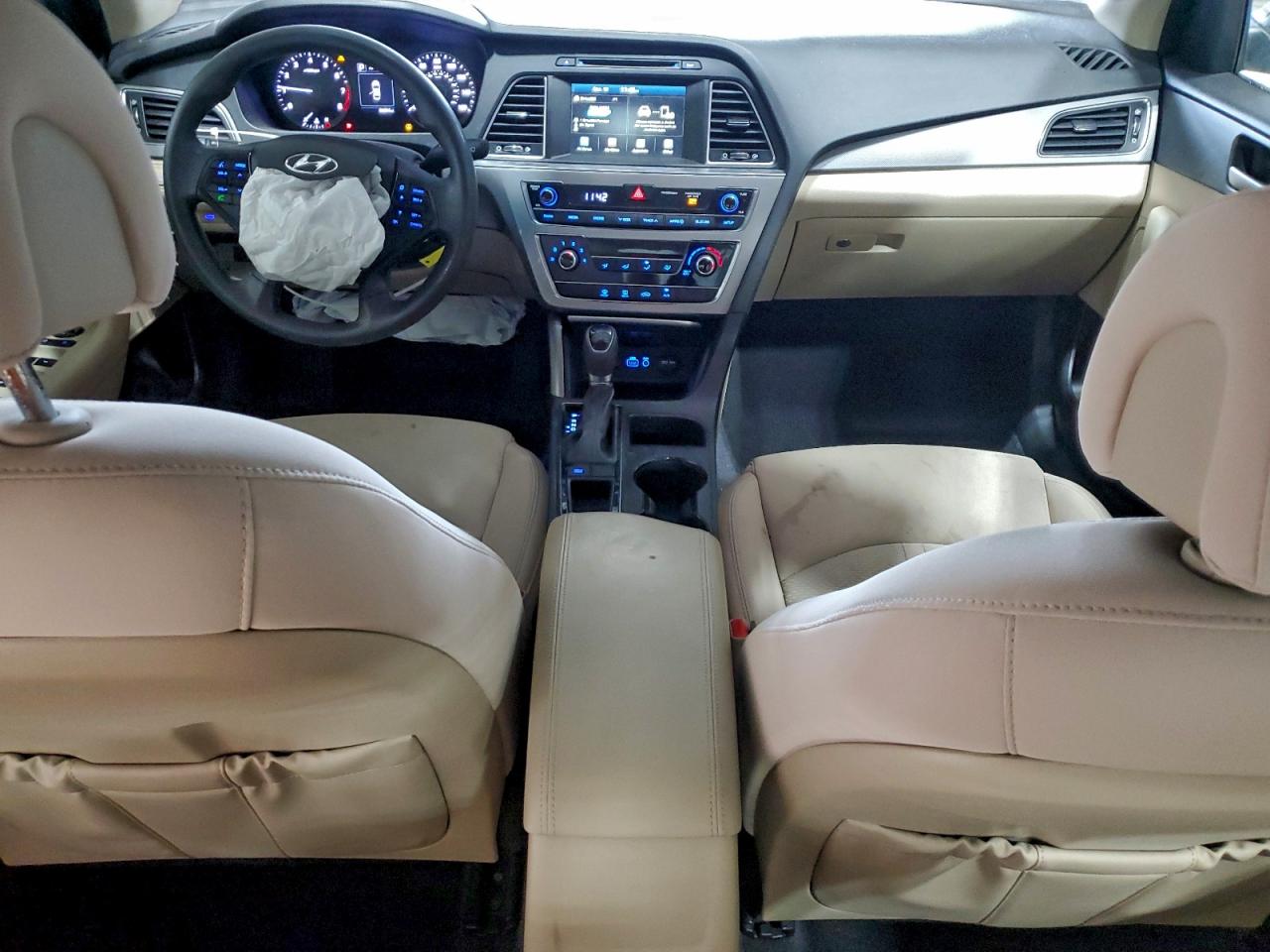 2016 HYUNDAI SONATA SE photo 8