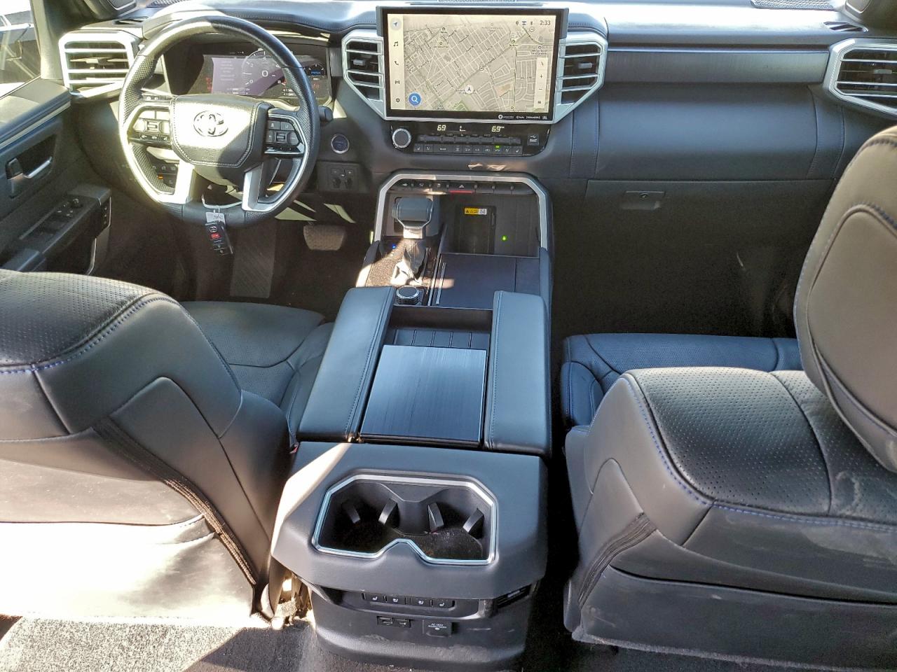 2024 TOYOTA TUNDRA CREWMAX PLATINUM photo 8
