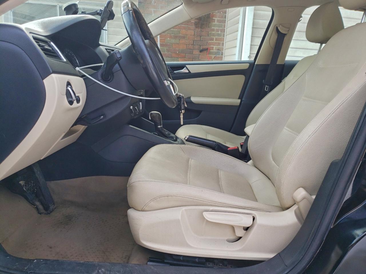 2012 VOLKSWAGEN JETTA SE photo 7