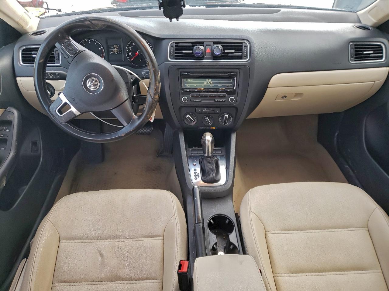 2012 VOLKSWAGEN JETTA SE photo 8