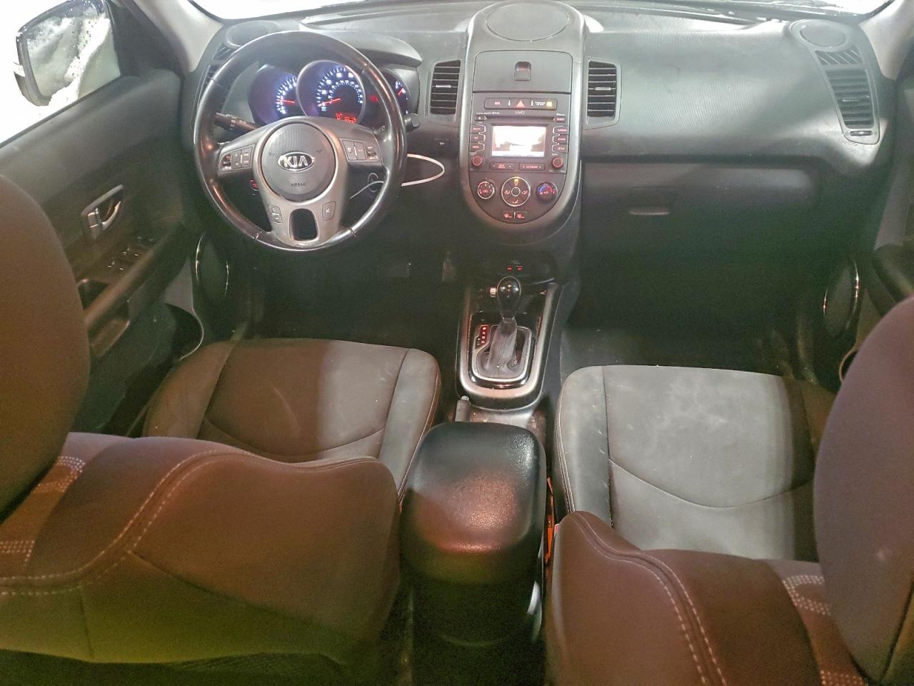 2013 KIA SOUL + photo 8