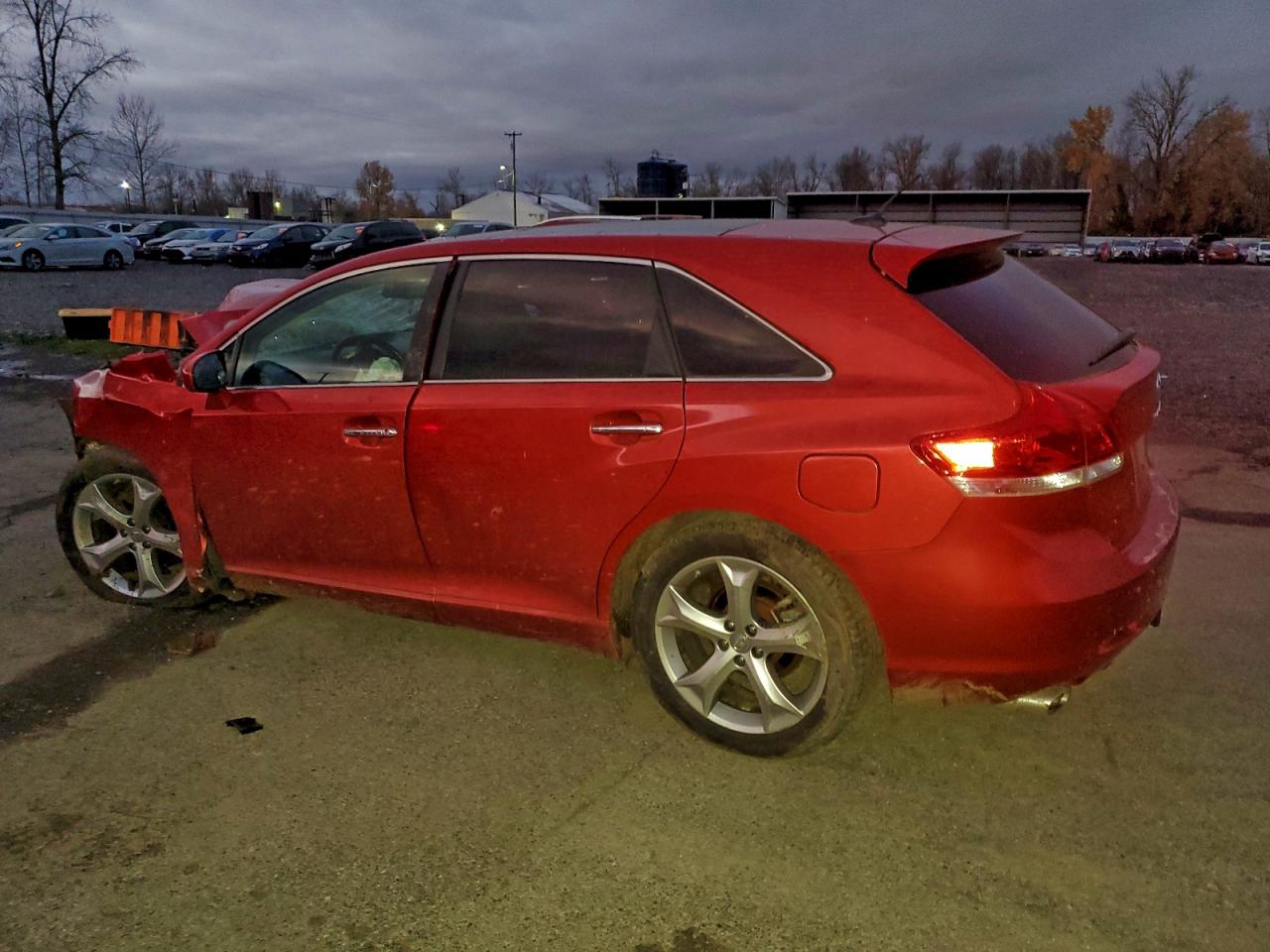 2009 TOYOTA VENZA photo 2