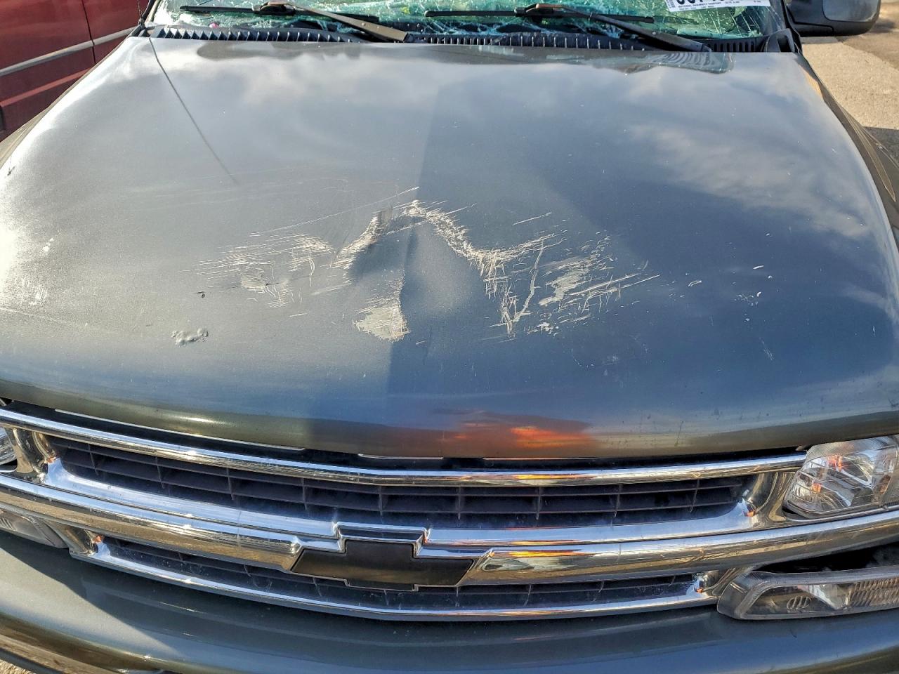 2002 CHEVROLET SUBURBAN K1500 photo 12