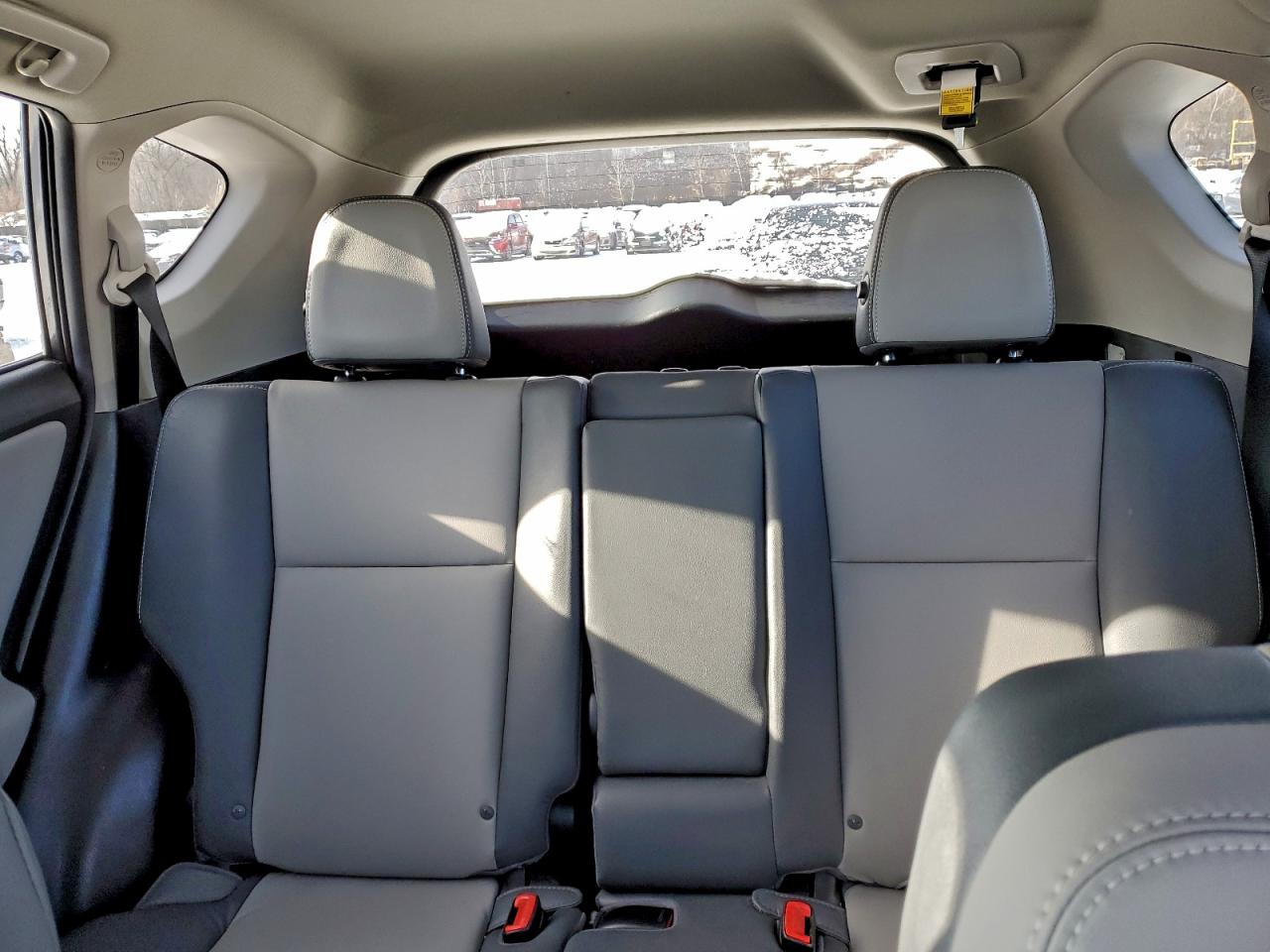 2015 TOYOTA RAV4 LIMITED photo 10