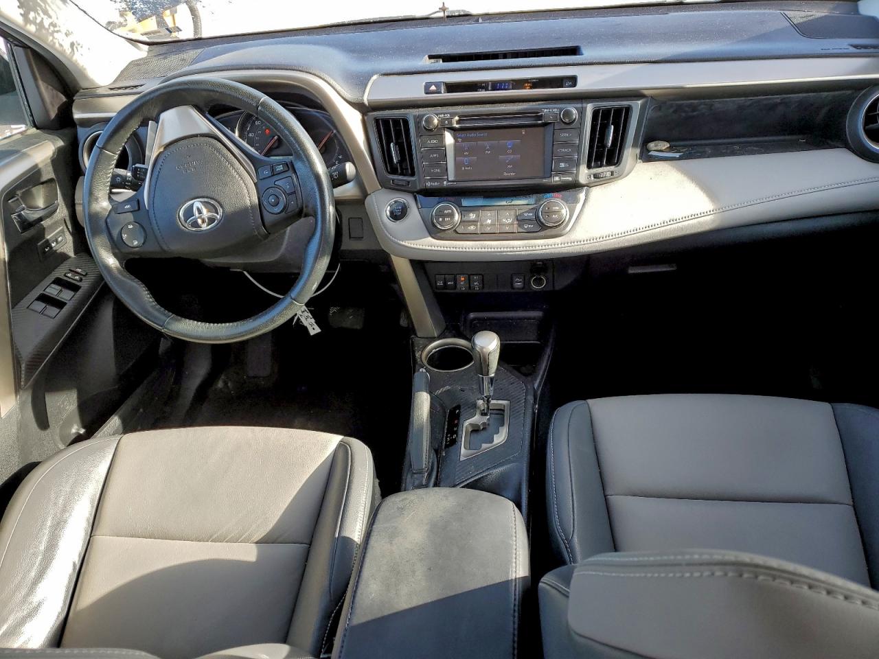 2015 TOYOTA RAV4 LIMITED photo 8