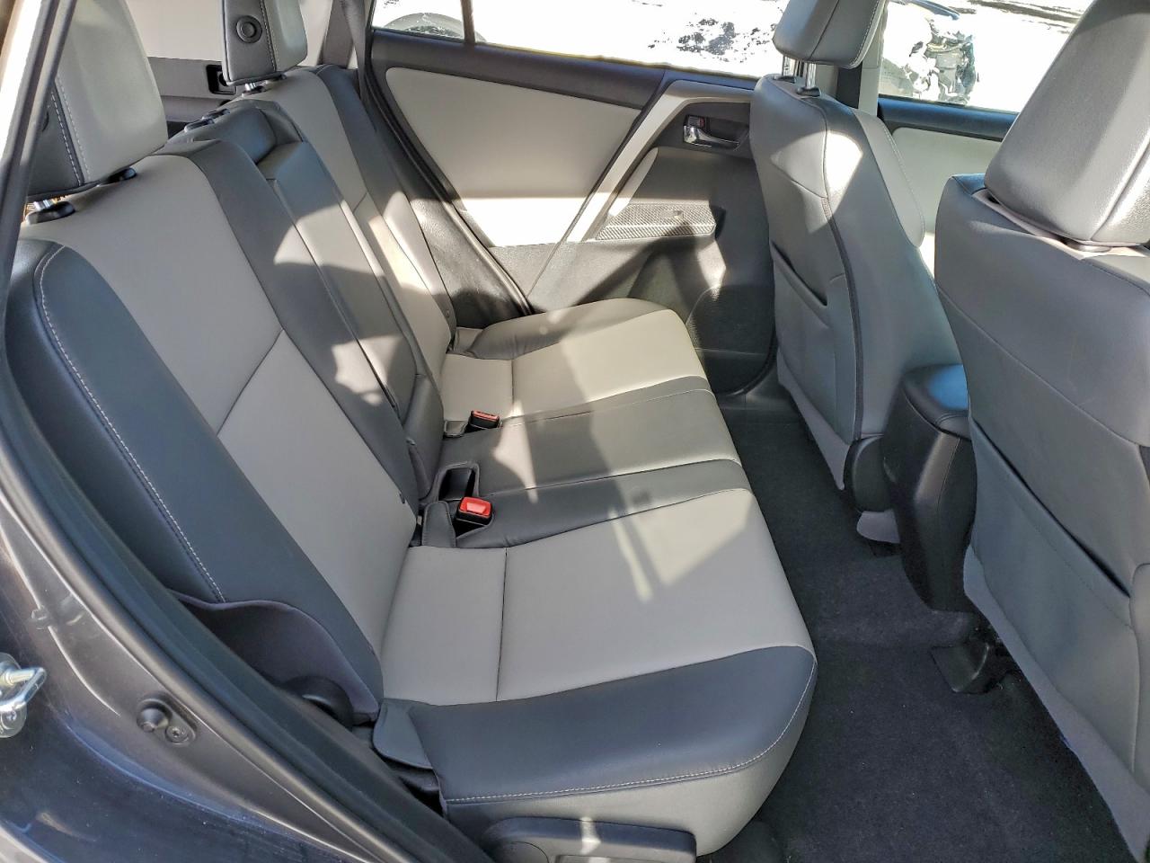 2015 TOYOTA RAV4 LIMITED photo 11