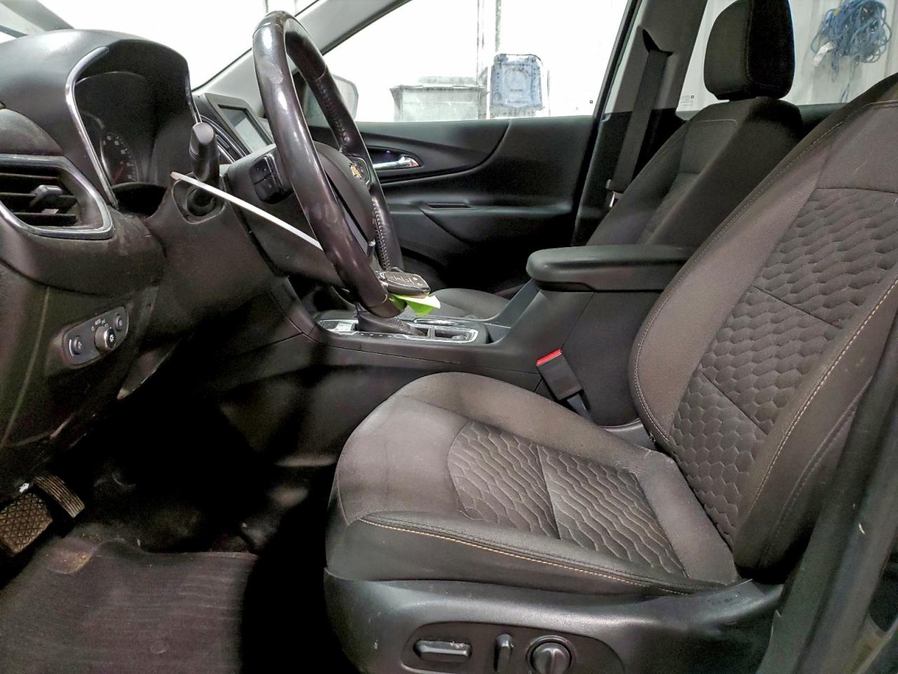 2020 CHEVROLET EQUINOX LT photo 7