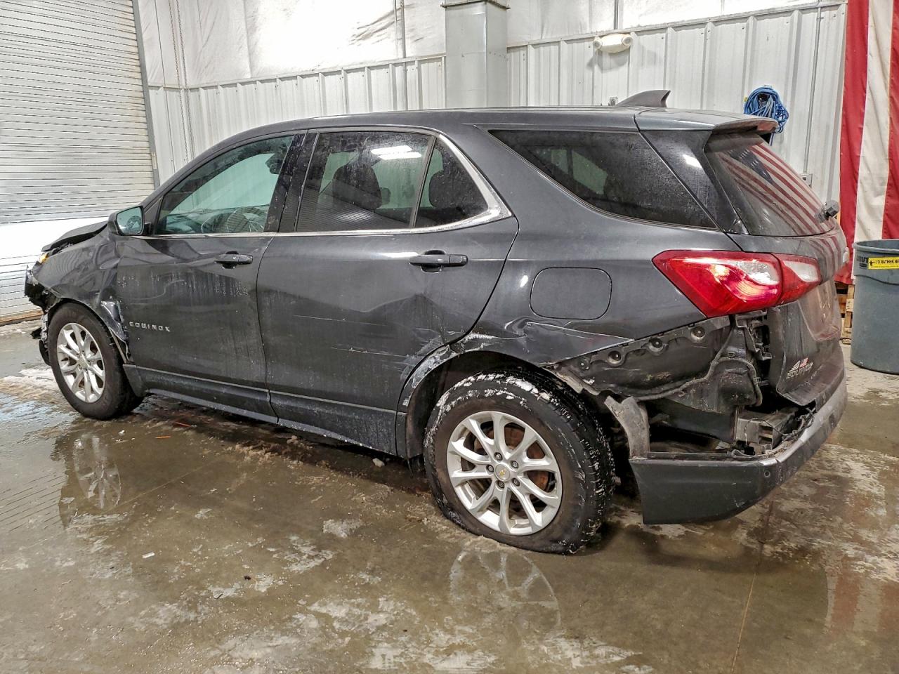 2020 CHEVROLET EQUINOX LT photo 2