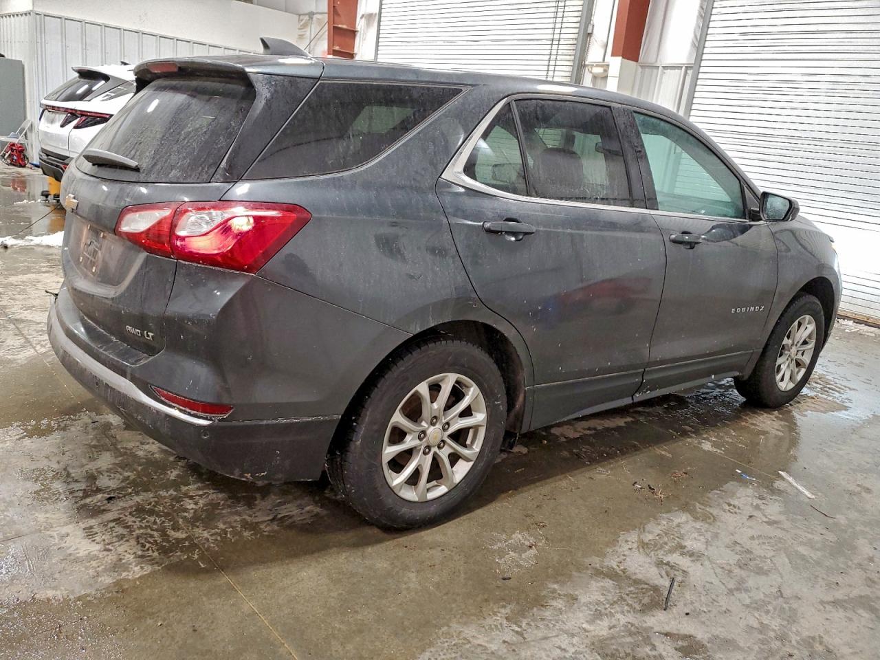 2020 CHEVROLET EQUINOX LT photo 3