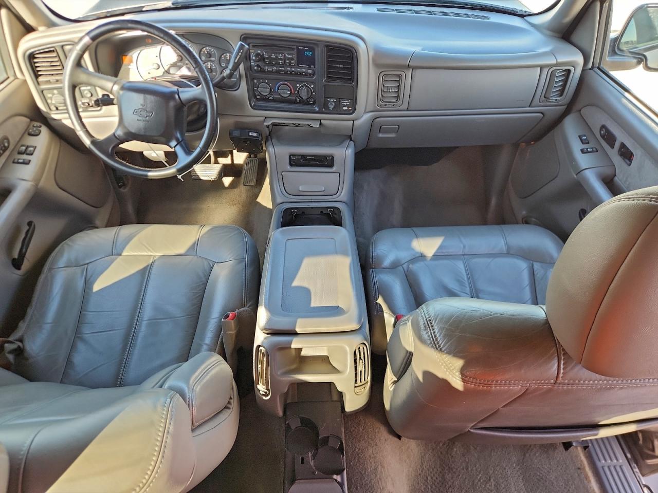 2002 CHEVROLET SILVERADO C1500 photo 8