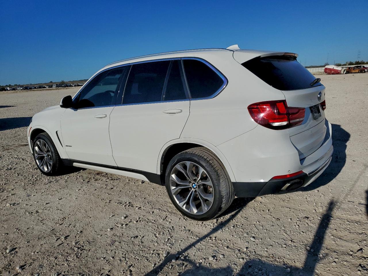 2015 BMW X5 XDRIVE50I photo 2