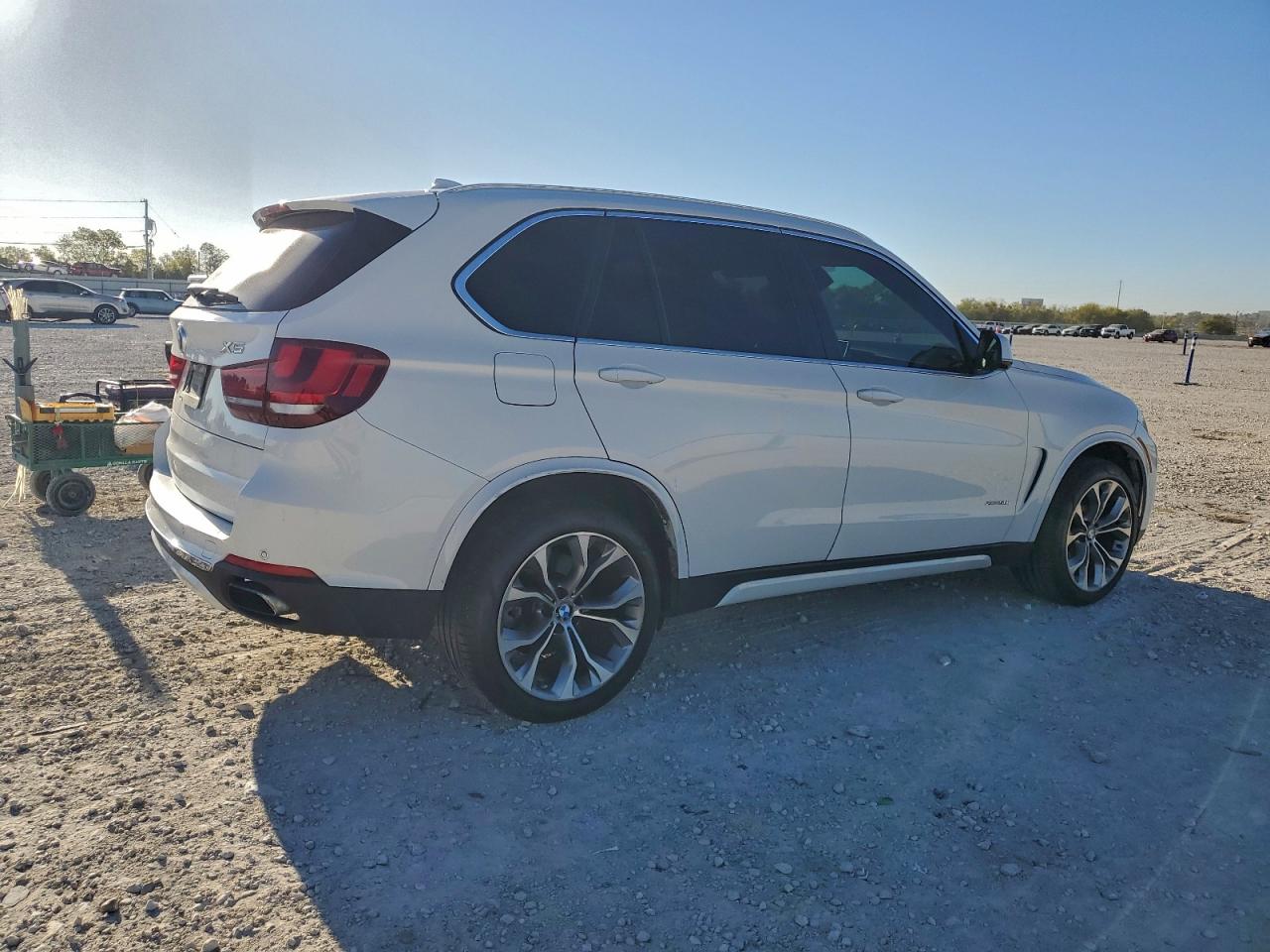 2015 BMW X5 XDRIVE50I photo 3