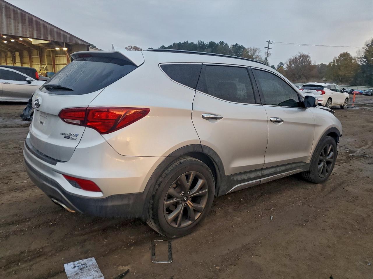 2017 HYUNDAI SANTA FE SPORT photo 3