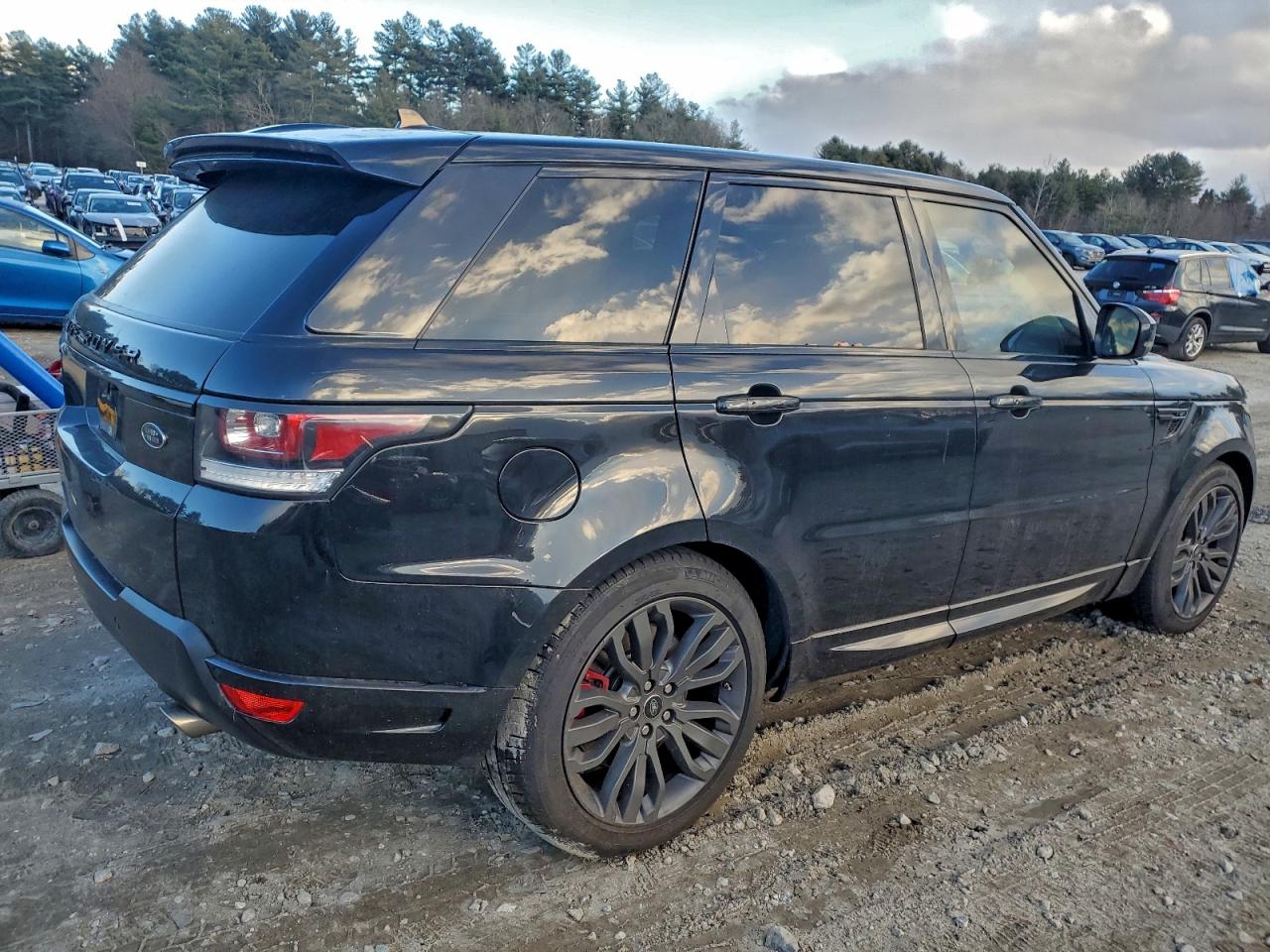 2016 LAND ROVER RANGE ROVER SPORT HST photo 3