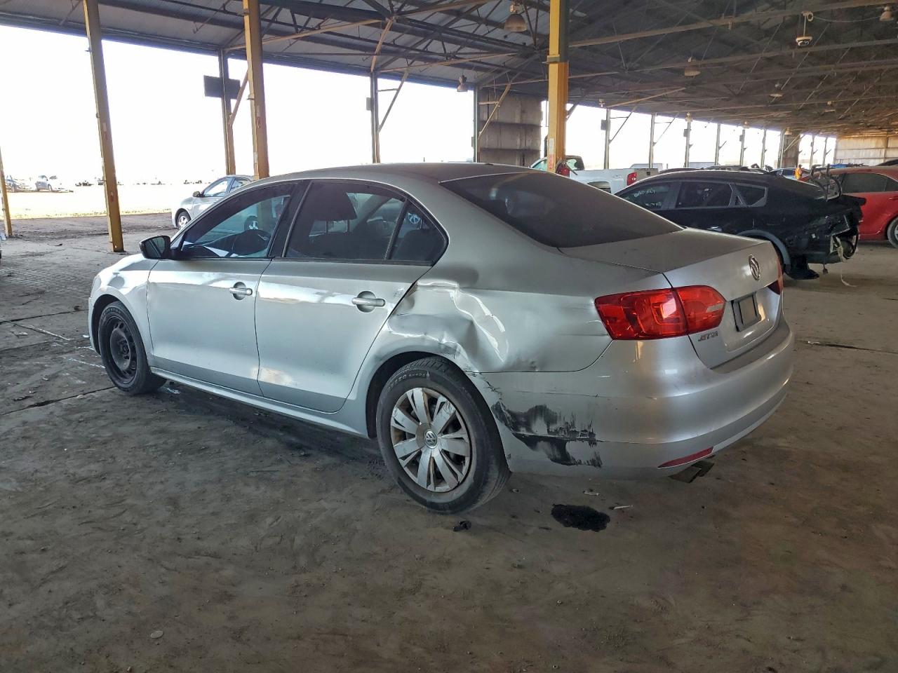 2012 VOLKSWAGEN JETTA BASE photo 2