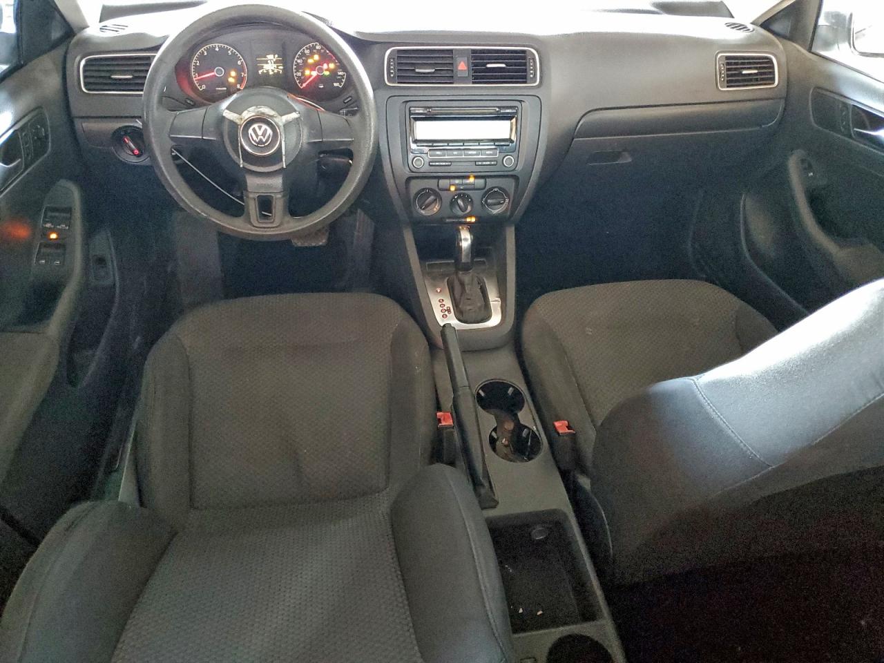 2012 VOLKSWAGEN JETTA BASE photo 8
