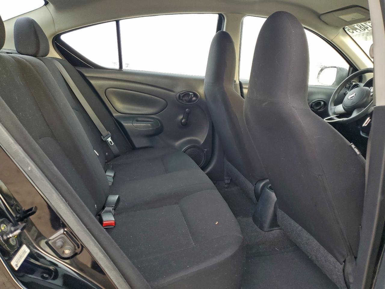 2012 NISSAN VERSA S photo 10