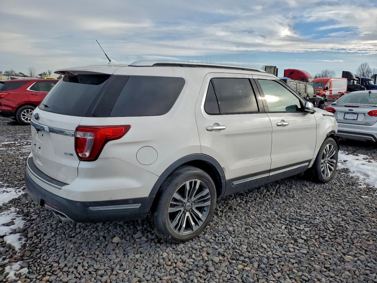 2018 FORD EXPLORER PLATINUM photo 3