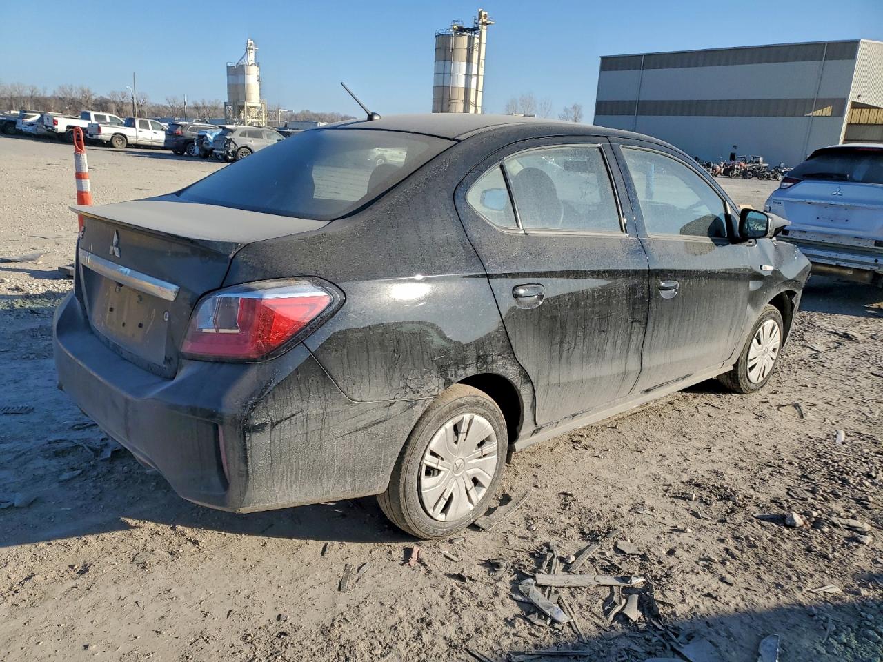 2024 MITSUBISHI MIRAGE G4 ES photo 3