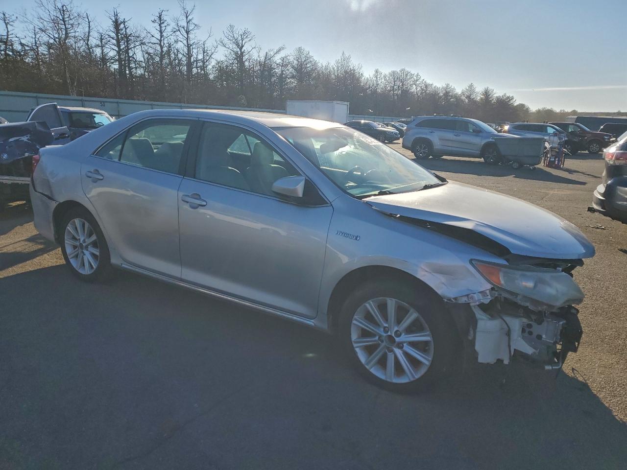 2012 TOYOTA CAMRY HYBRID photo 4