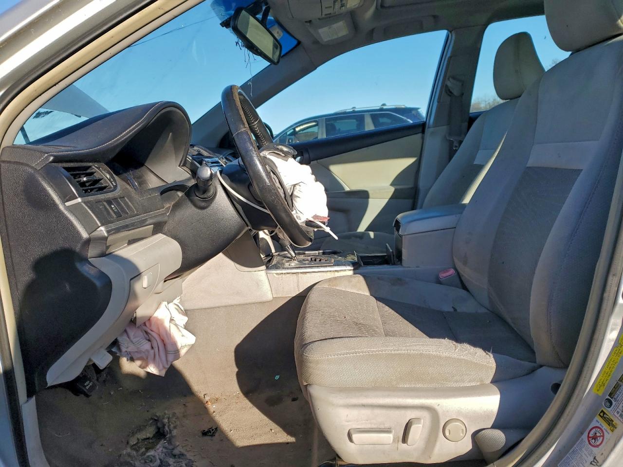 2012 TOYOTA CAMRY HYBRID photo 7