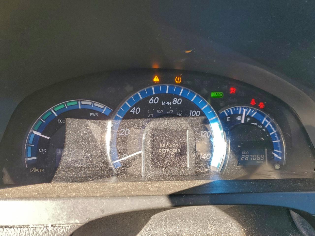 2012 TOYOTA CAMRY HYBRID photo 9