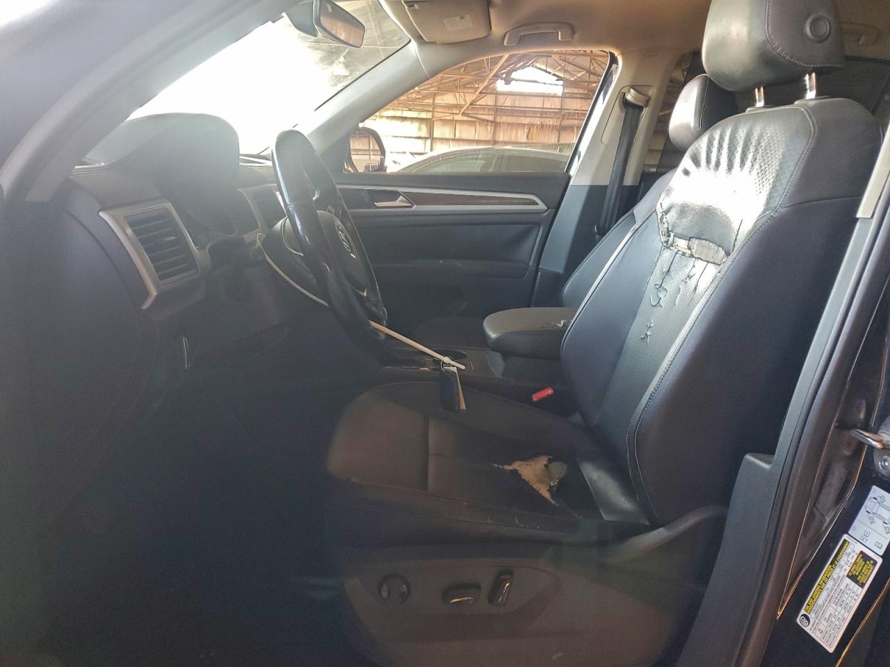 2018 VOLKSWAGEN ATLAS SE photo 7