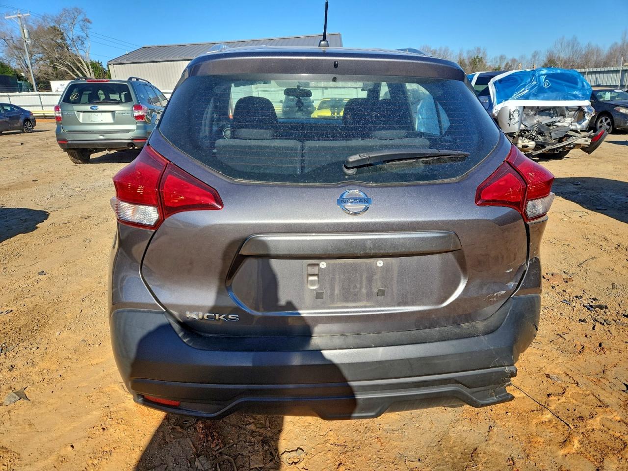 2019 NISSAN KICKS S photo 6