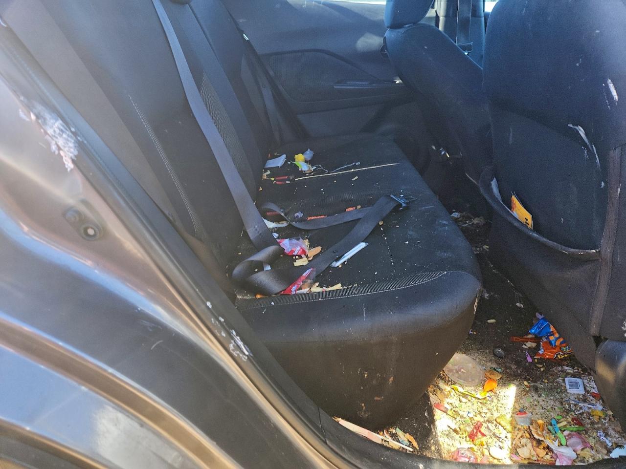 2019 NISSAN KICKS S photo 10